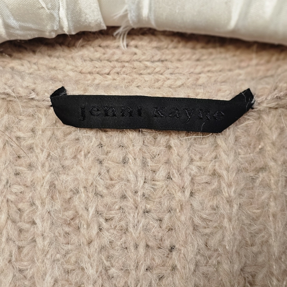 Jenni Kayne Cocoon V Neck Cardigan Sweater - Picture 7 of 11